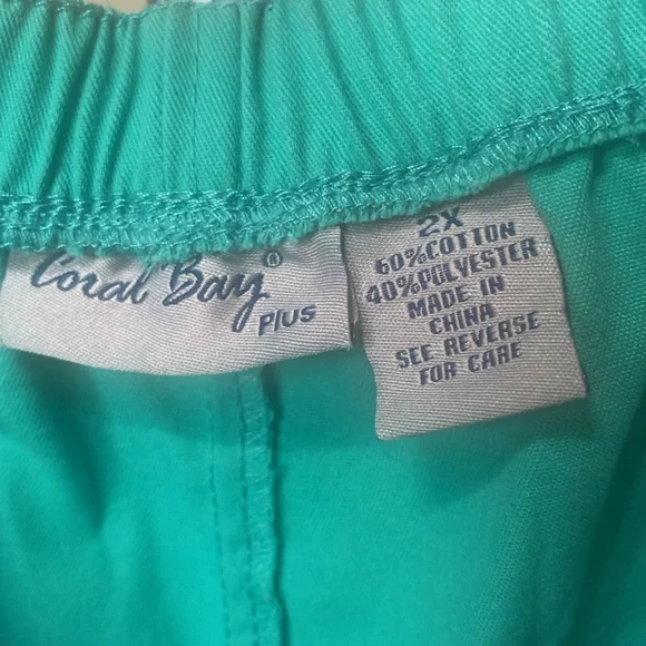 Coral Bay women’s shorts 2X - Picture 3 of 9